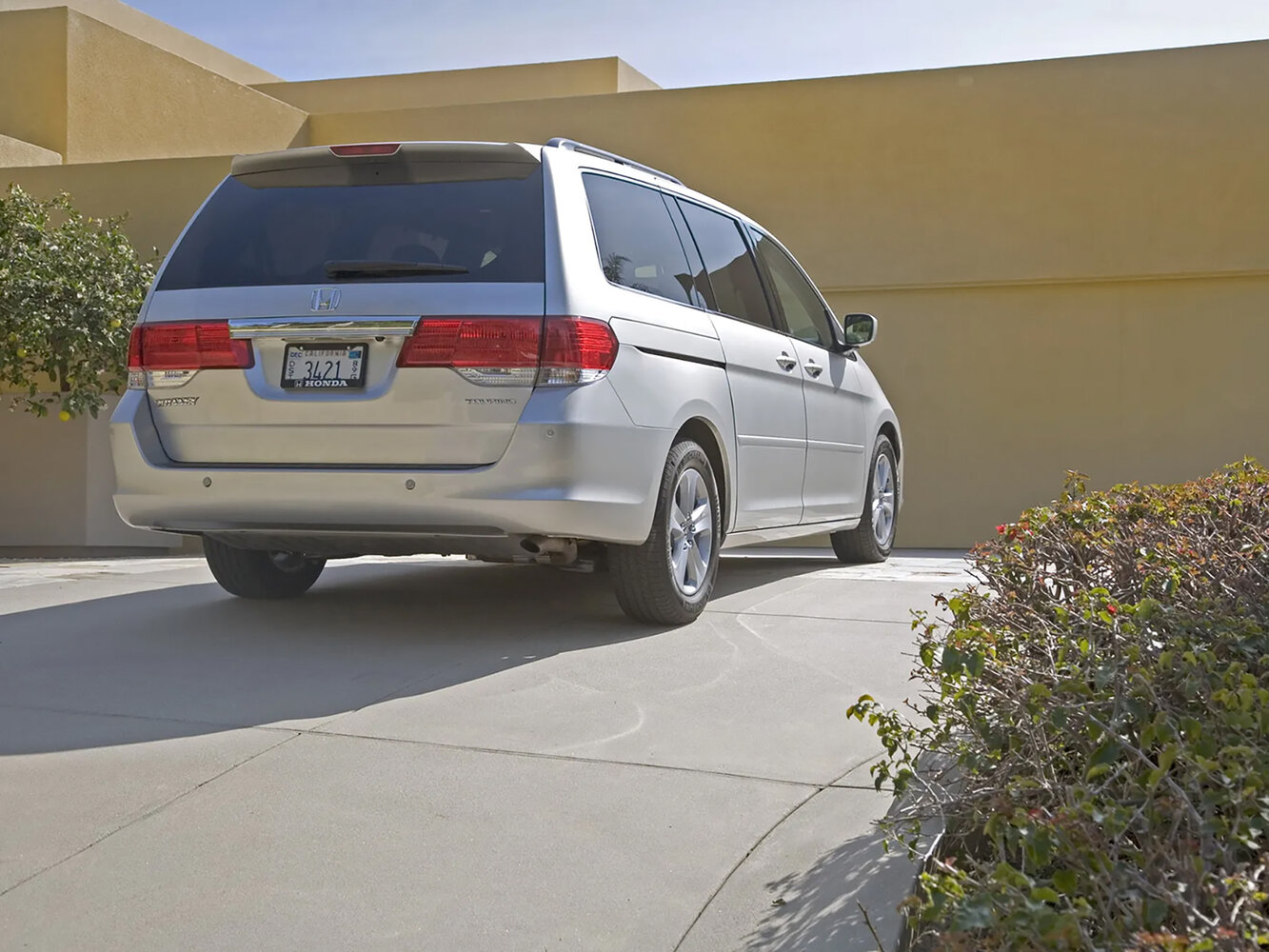 Honda Odyssey (North America), III, 2004–2010, Minivan: Rear three-quarter view