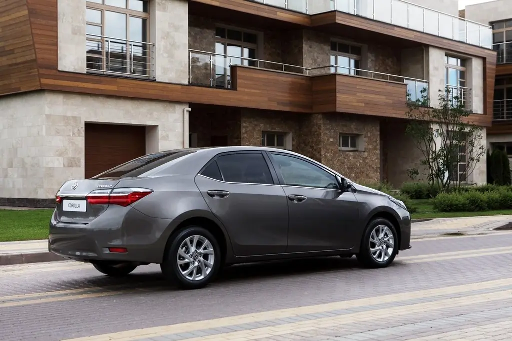 Toyota Corolla, 11 поколение, E180, рестайлинг, Седан, Россия, 03.2016 - 01.2019: фото поколения 4