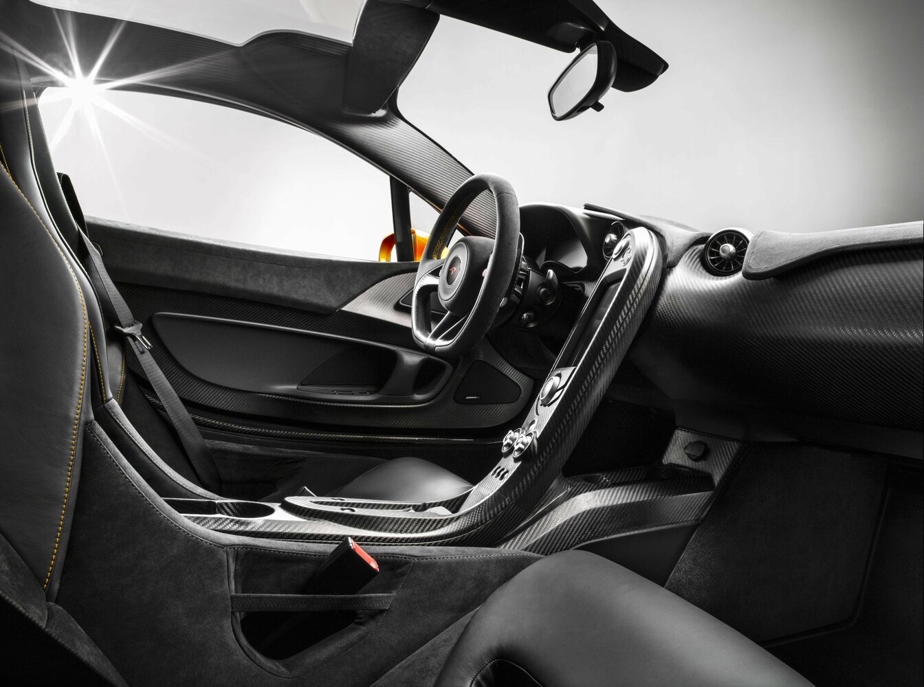 McLaren P1, , 2013–2017, Coupe: Front cabin