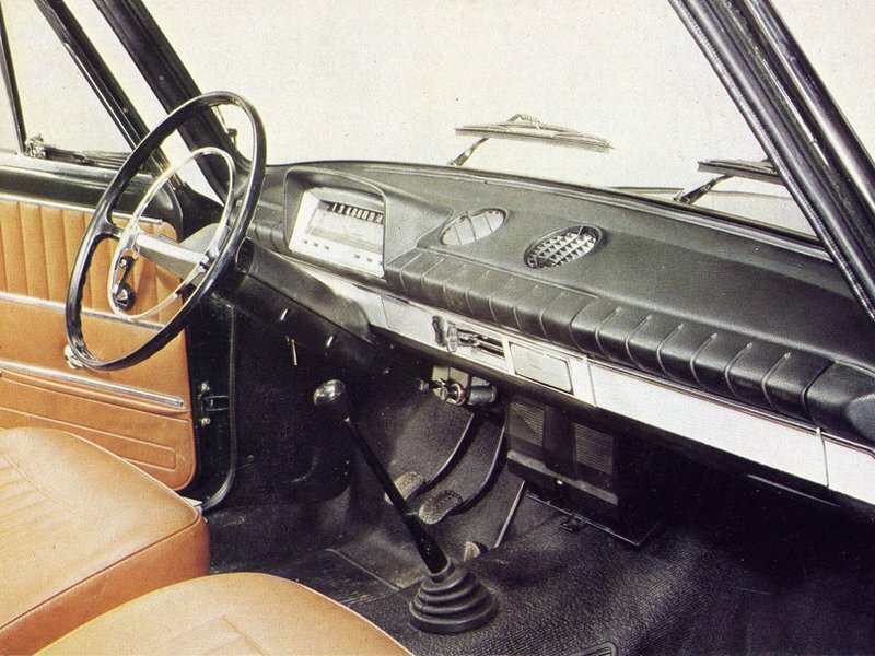 Lada (ВАЗ) 2101, , 1970–1988, Седан: Передняя часть салона