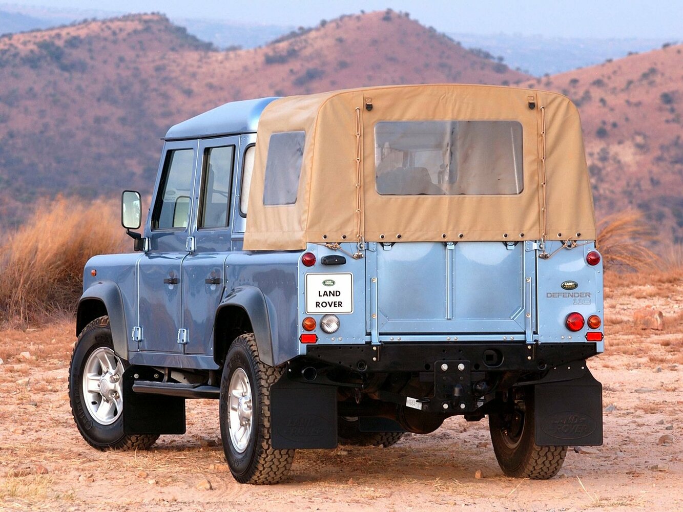Land Rover Defender, I, 1983–2007, Пикап Двойная кабина: Вид сзади в три четверти