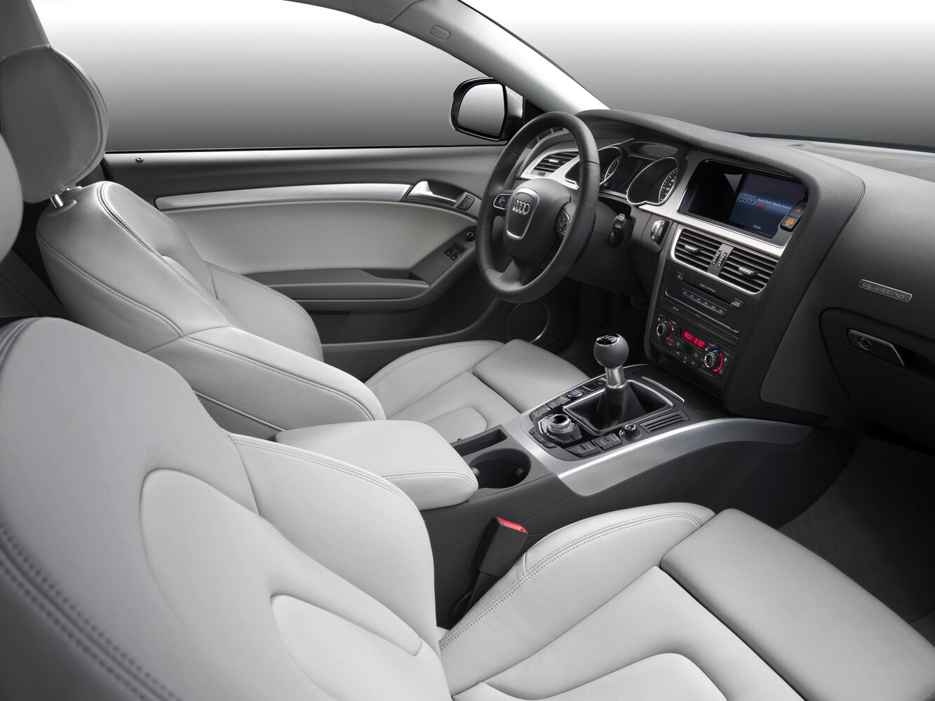 Audi A5, I (8T), 2007–2011, Купе: Передняя часть салона
