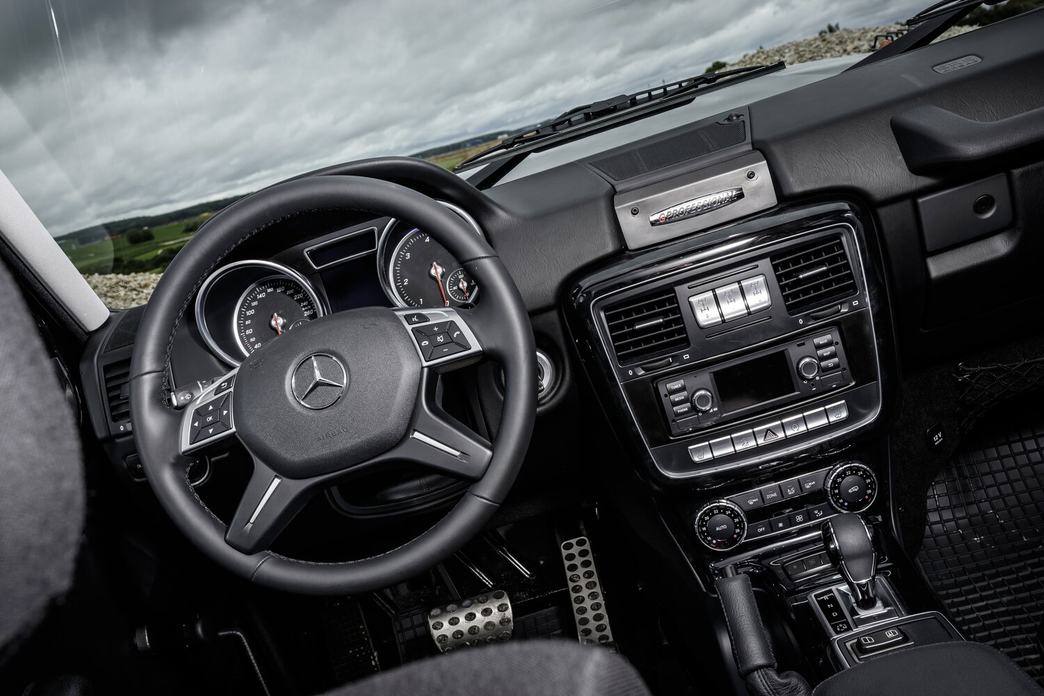 Mercedes-Benz G-Класс, II (W463) facelift 4, 2015–2018, SUV 5 door Professional: Dashboard