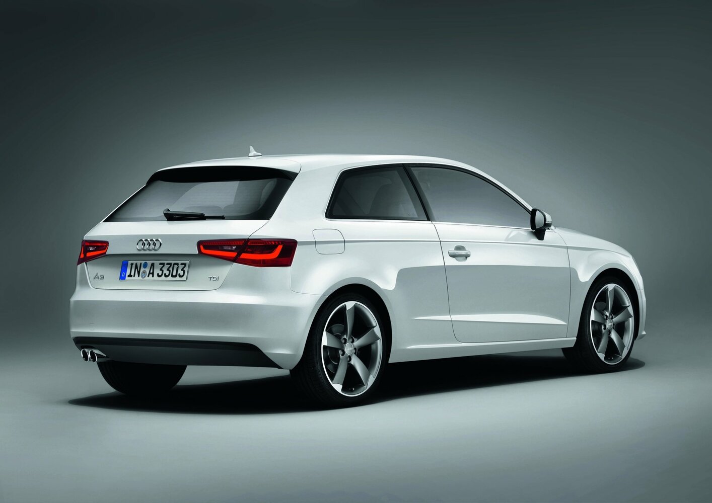 Audi A3, III (8V), 2012–2016, Хэтчбек 3 дв.: Вид сзади в три четверти
