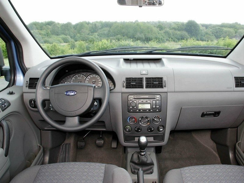 Ford Tourneo Connect, I, 2002–2009, Компактвэн LWB: Передняя панель
