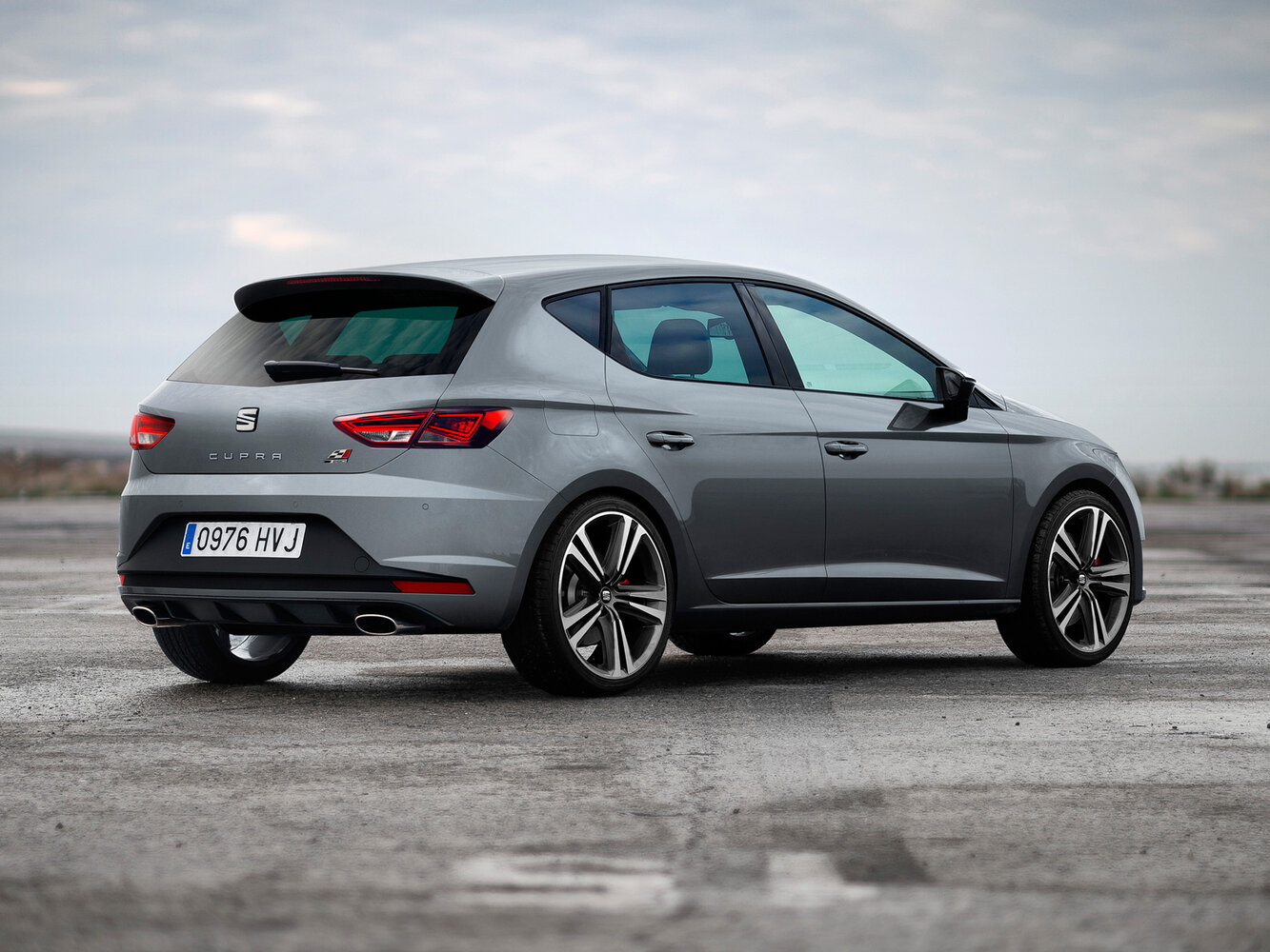 SEAT Leon Cupra, III, 2014–2016, Хэтчбек 5 дв.: Вид сзади в три четверти