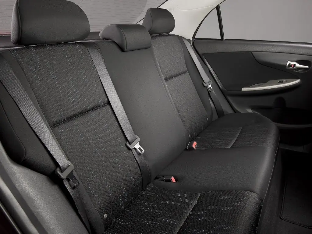 Toyota Corolla, 10 поколение, E140, рестайлинг, Седан, США, 10.2010 - 09.2013: фото поколения 25