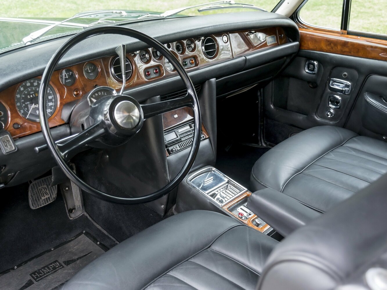 Rolls-Royce Corniche, I - IV, 1971–1995, Coupe: Front cabin