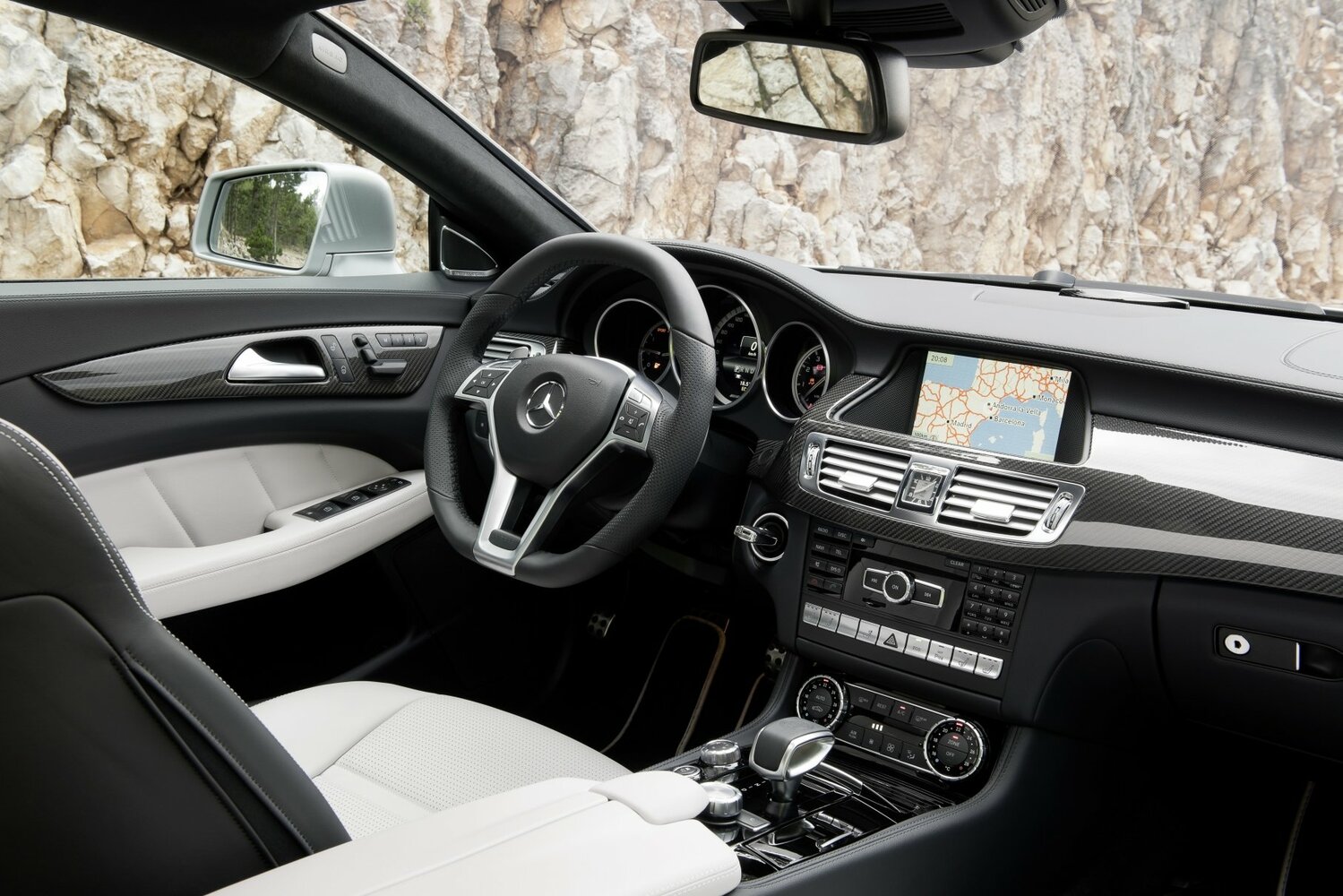 Mercedes-Benz CLS AMG, II (W218), 2011–2014, Универсал 5 дв.: Передняя часть салона