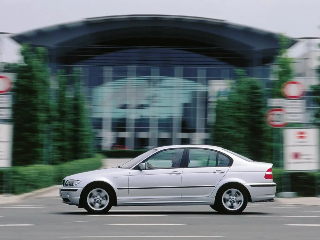BMW 3-series, 4 поколение, E46, рестайлинг, Седан, Европа, 09.2001 - 11.2005: фото поколения 8