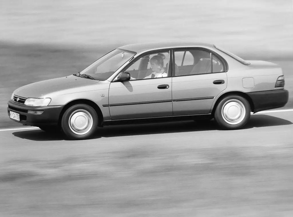 Toyota Corolla, 7 поколение, E100, Седан, Россия, 06.1991 - 04.1995: фото поколения 4