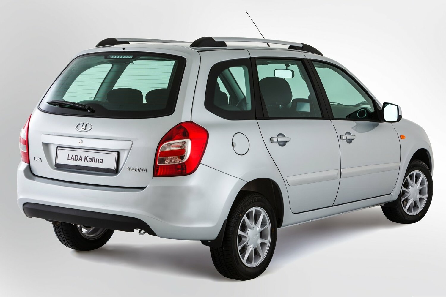 Lada (ВАЗ) Kalina, II, 2013–2018, Estate 5 door: Rear three-quarter view