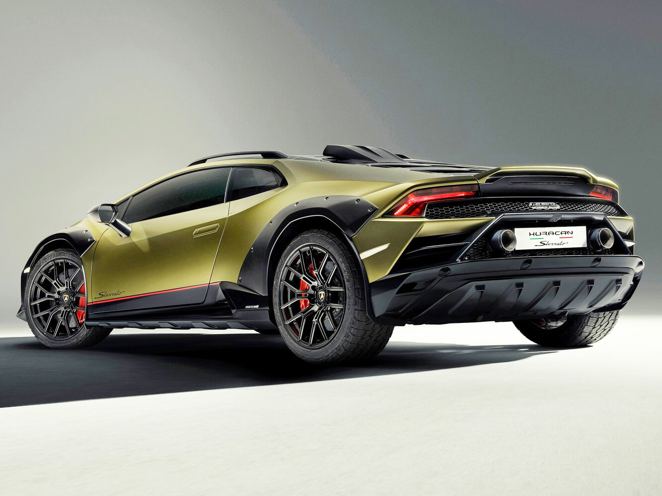 Lamborghini Huracán, I Рестайлинг, 2019–2024, Купе Sterrato: Вид сзади в три четверти