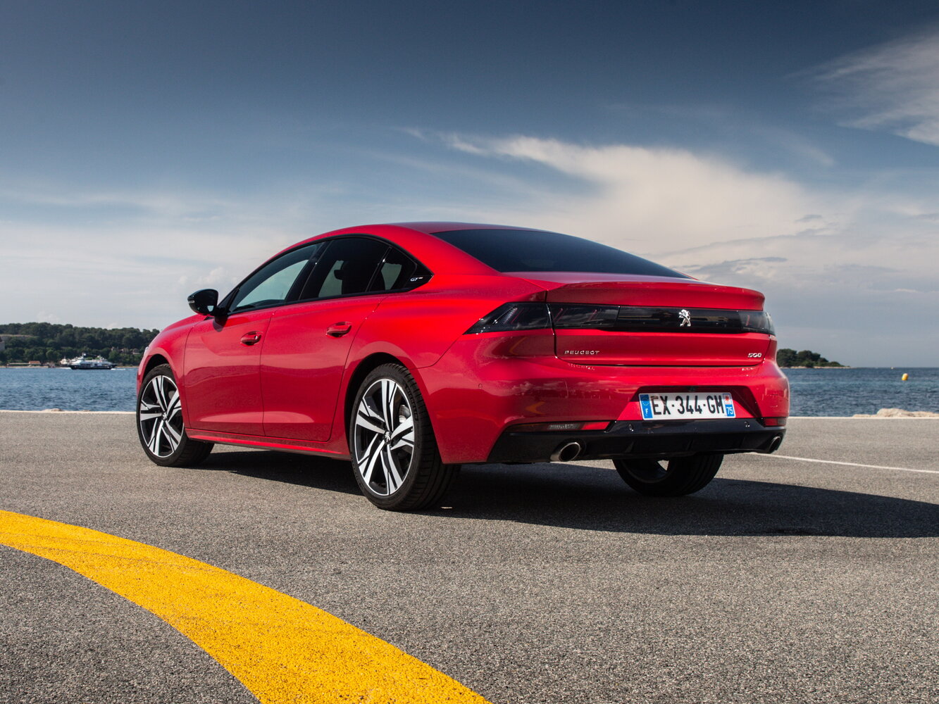 Peugeot 508, II, 2018–2023, Лифтбек: Вид сзади в три четверти