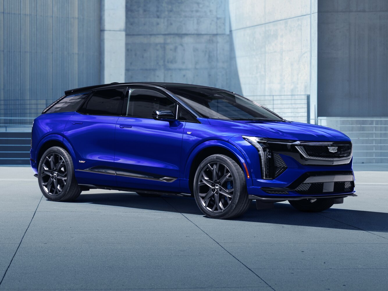 Cadillac Optiq-V, , 2025–2026, Внедорожник 5 дв.: Вид сбоку