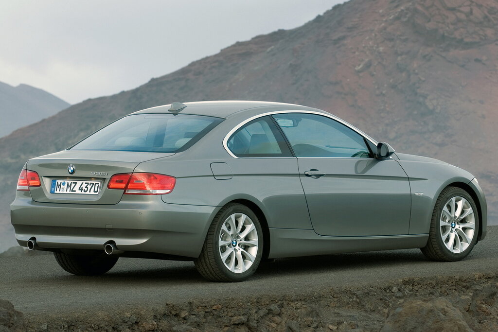 BMW 3-series, 5 поколение, E92, рестайлинг, Купе, Южная Корея, 09.2008 - 11.2011: фото поколения 5