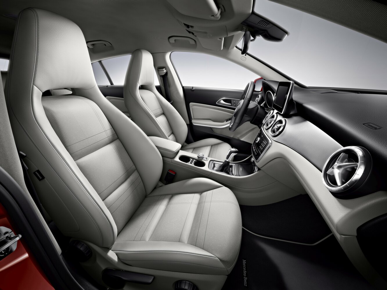 Mercedes-Benz CLA, I (C117, X117), 2013–2016, Estate 5 door: Front cabin