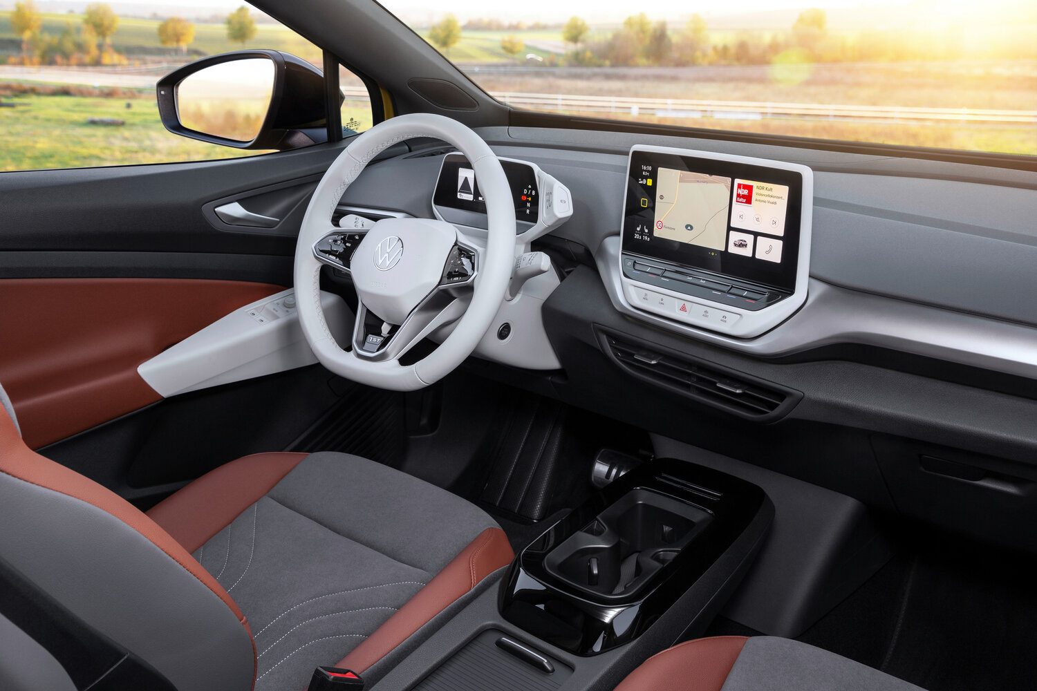 Volkswagen ID.4, , 2020–2026, Внедорожник 5 дв.: Передняя часть салона