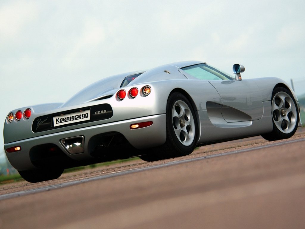 Koenigsegg CC8S, , 2002–2004, Купе: Вид сзади в три четверти