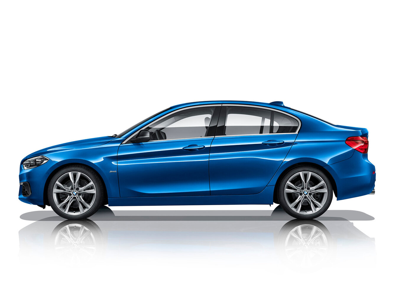 BMW 1 серии, III (F52), 2017–2019, Седан: Вид сбоку