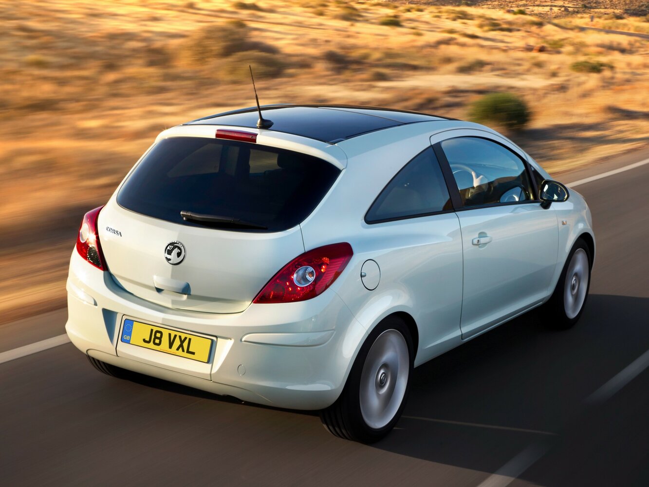 Vauxhall Corsa, D facelift, 2010–2014, Hatchback 3 door: Rear three-quarter view
