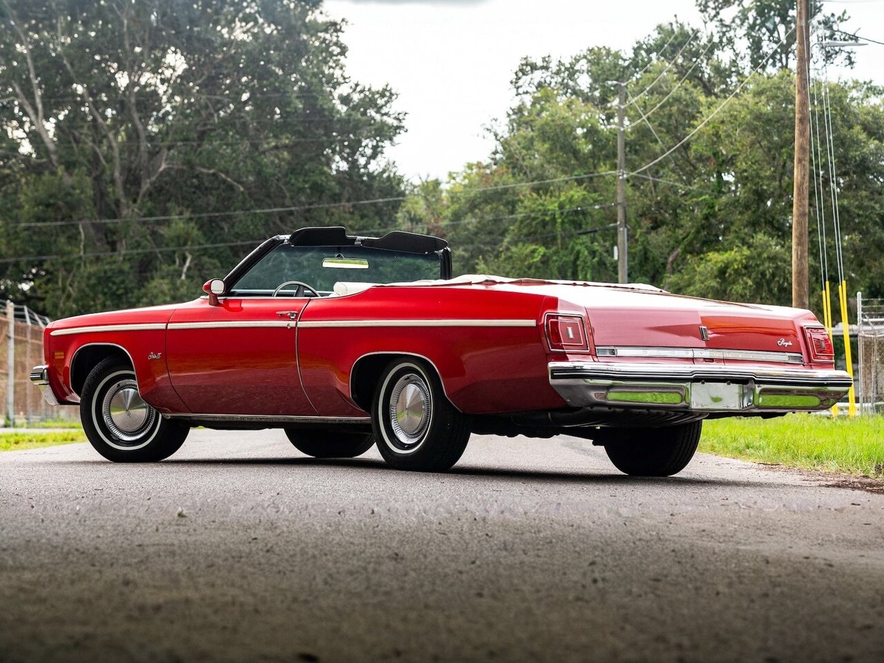 Oldsmobile Delta 88, VII, 1971–1976, Кабриолет Convertible: Вид сзади в три четверти