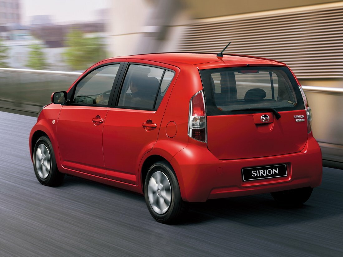 Daihatsu Sirion, II (M3) Рестайлинг, 2007–2015, Хэтчбек 5 дв.: Вид сзади в три четверти