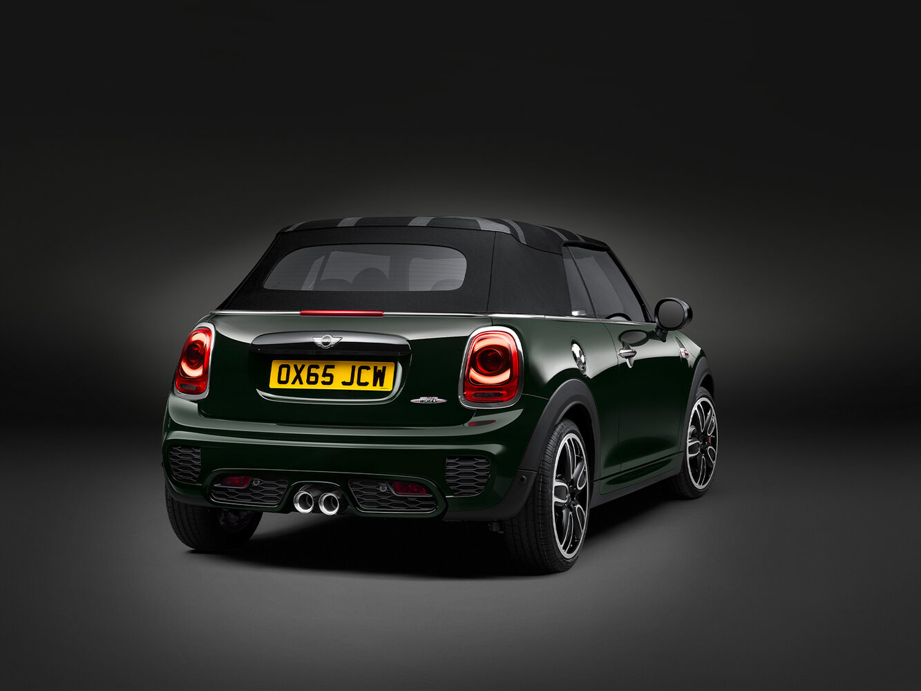 MINI Cabrio, III facelift, 2018–2021, Convertible JCW: Rear three-quarter view
