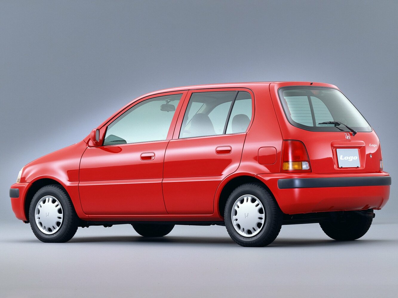 Honda Logo, , 1996–2001, Hatchback 5 door: Rear three-quarter view