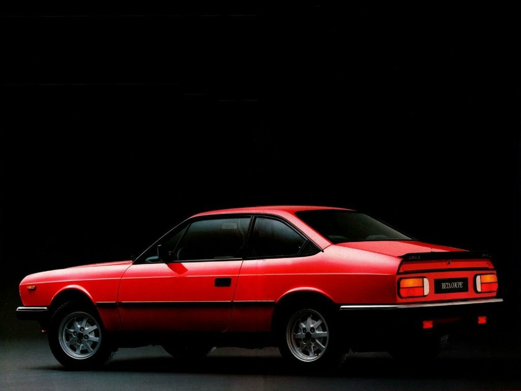 Lancia Beta, , 1972–1984, Купе: Вид сзади в три четверти