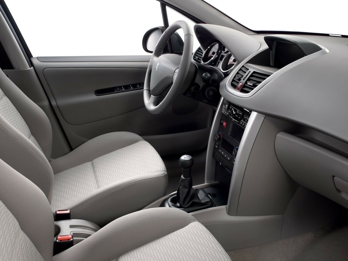 Peugeot 207, I Рестайлинг, 2009–2015, Хэтчбек 5 дв.: Передняя часть салона