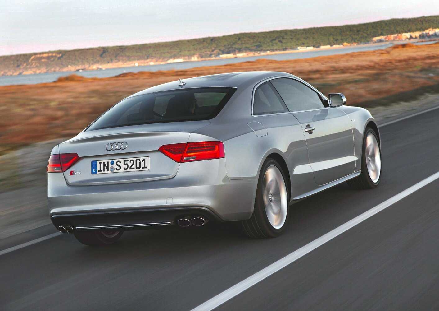 Audi S5, I (8T) Рестайлинг, 2011–2016, Купе: Вид сзади в три четверти