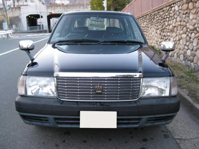 Toyota Crown, 10 поколение, XS10, Седан, Япония, 12.1995 - 05.2017: фото поколения 2