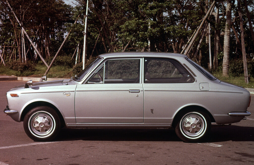 Toyota Corolla, 1 поколение, E10, Купе, Япония, 10.1966 - 01.1969: фото поколения 3
