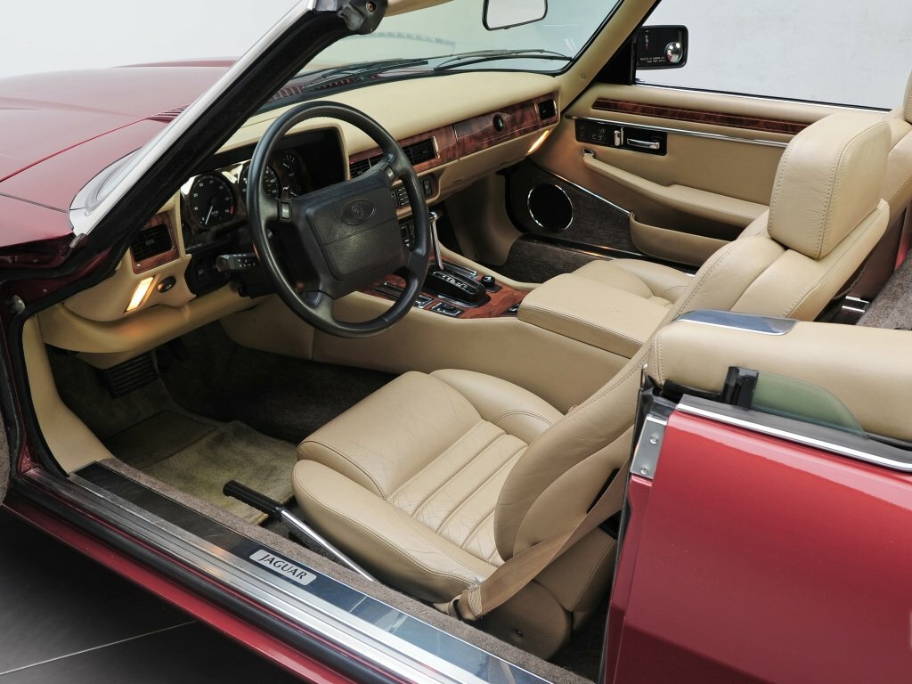 Jaguar XJS, Series 3, 1991–1996, Кабриолет: Передняя часть салона