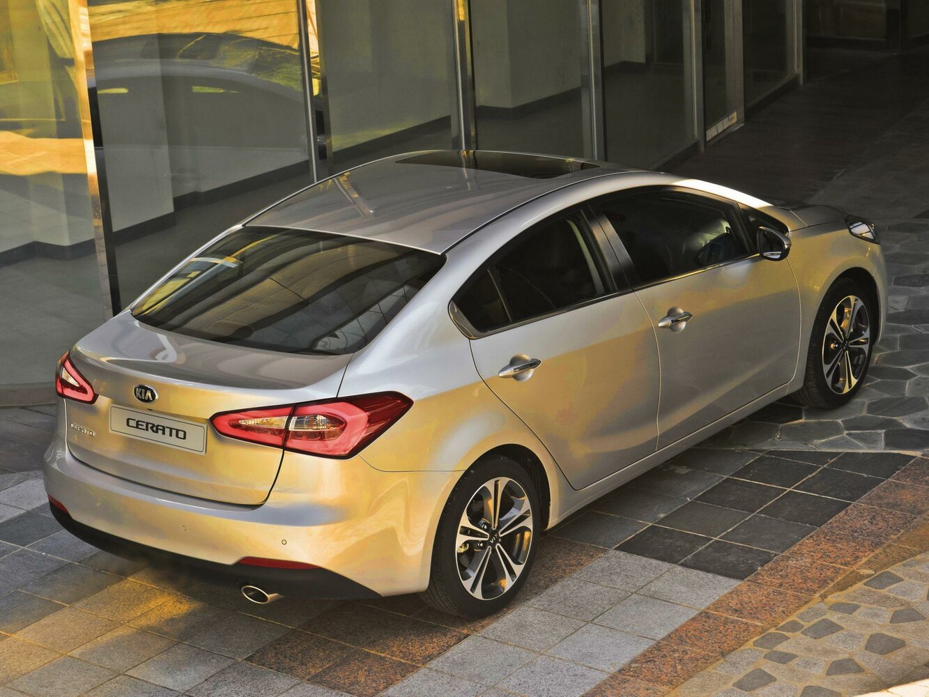 Kia Cerato, III, 2013–2016, Sedan: Rear three-quarter view