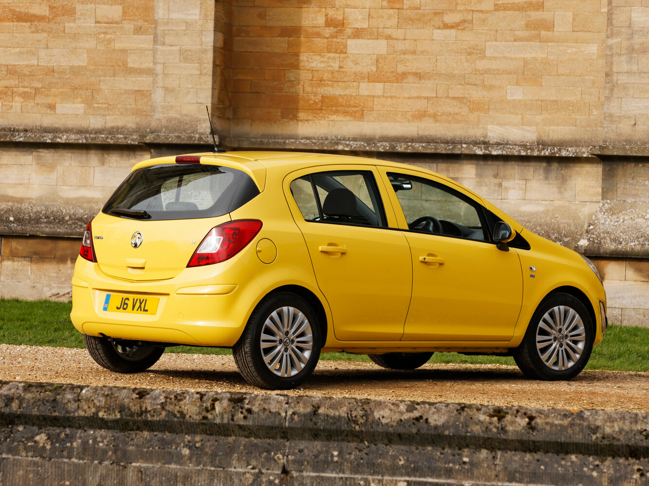 Vauxhall Corsa, D facelift, 2010–2014, Hatchback 5 door: Rear three-quarter view