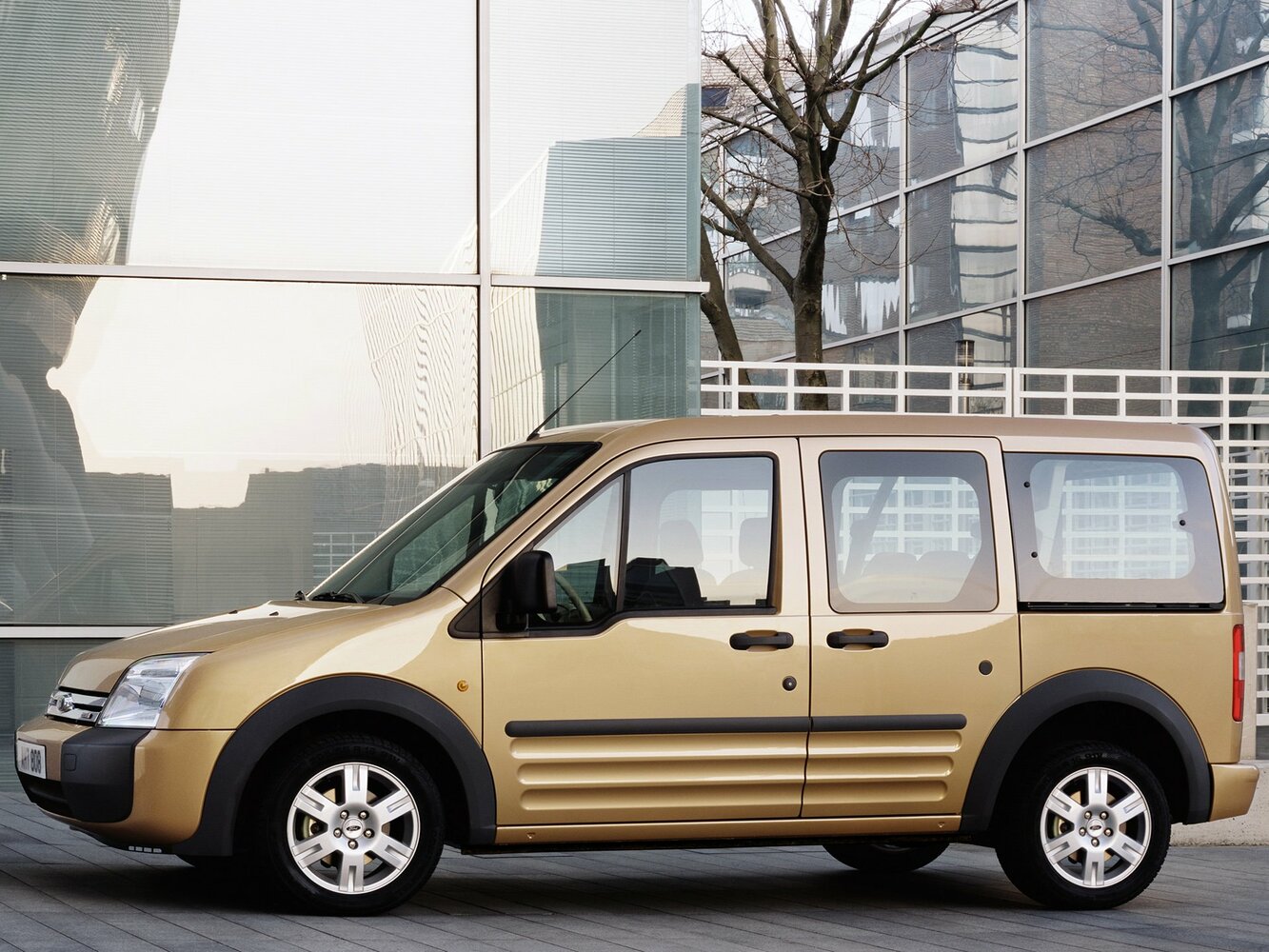 Ford Tourneo Connect, I, 2002–2009, Компактвэн LWB: Вид сбоку