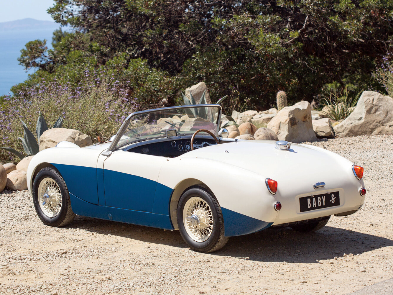 Austin Sprite, I, 1958–1961, Convertible: Rear three-quarter view