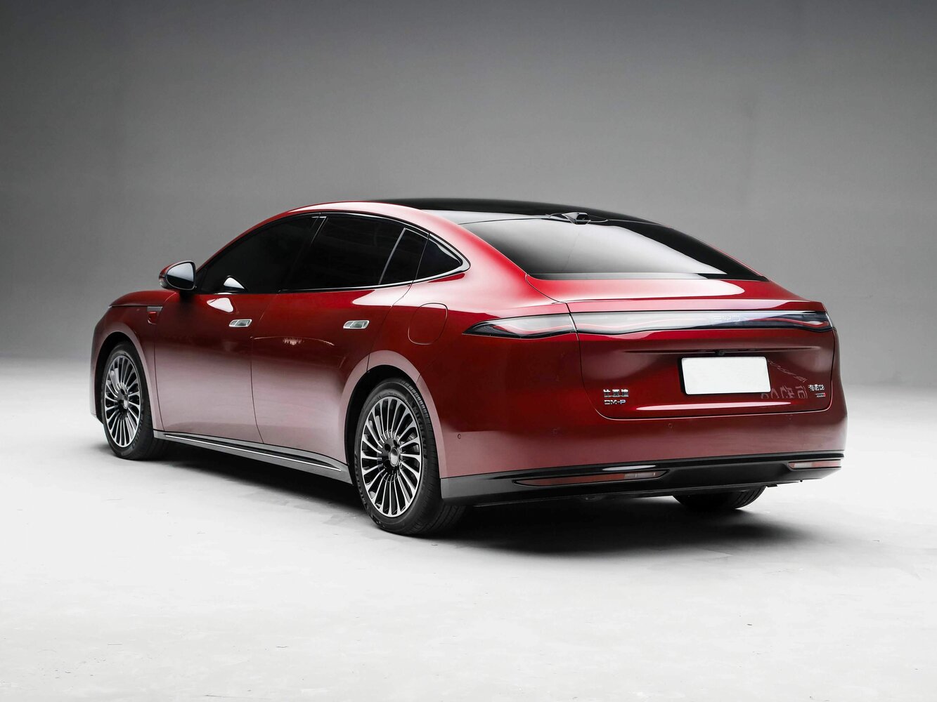 BYD Seal 08, , 2026–2026, Седан: Вид сзади в три четверти