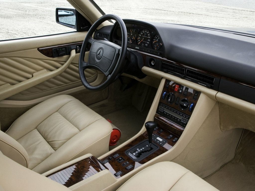 Mercedes-Benz S-Класс, II (W126) Рестайлинг, 1985–1991, Купе: Передняя часть салона