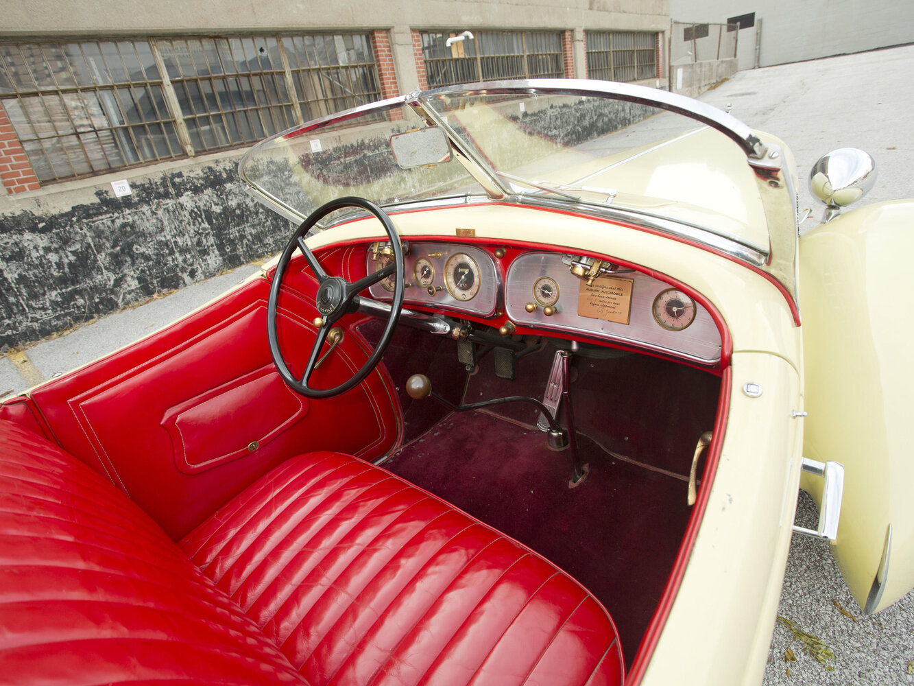 Auburn Speedster, , 1935–1937, Спидстер: Передняя часть салона