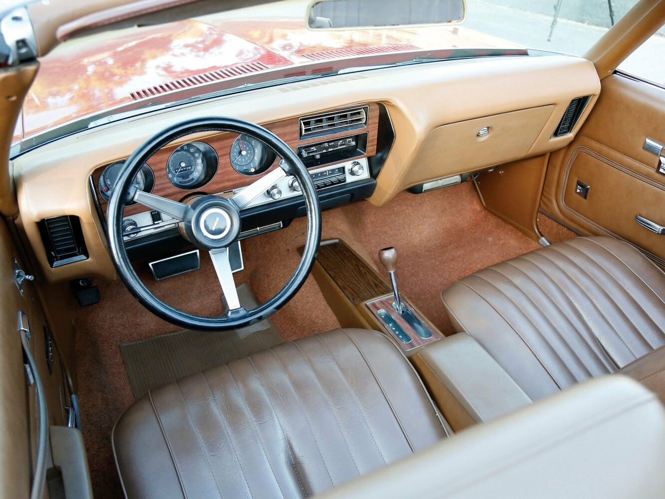 Pontiac LeMans, III, 1968–1972, Кабриолет: Передняя часть салона