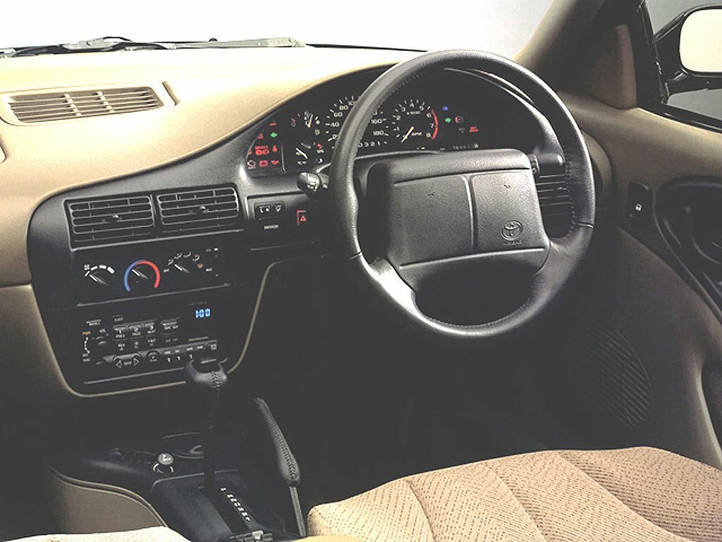 Toyota Cavalier, , 1995–2000, Sedan: Dashboard