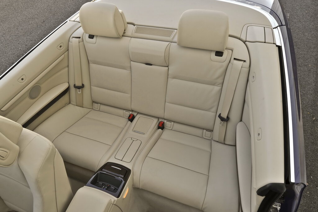 BMW 3-series, 5 поколение, E93, рестайлинг, Открытый кузов, США, 03.2010 - 07.2013: фото поколения 8