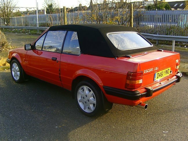 Ford Escort, III, 1980–1986, Кабриолет: Вид сзади в три четверти