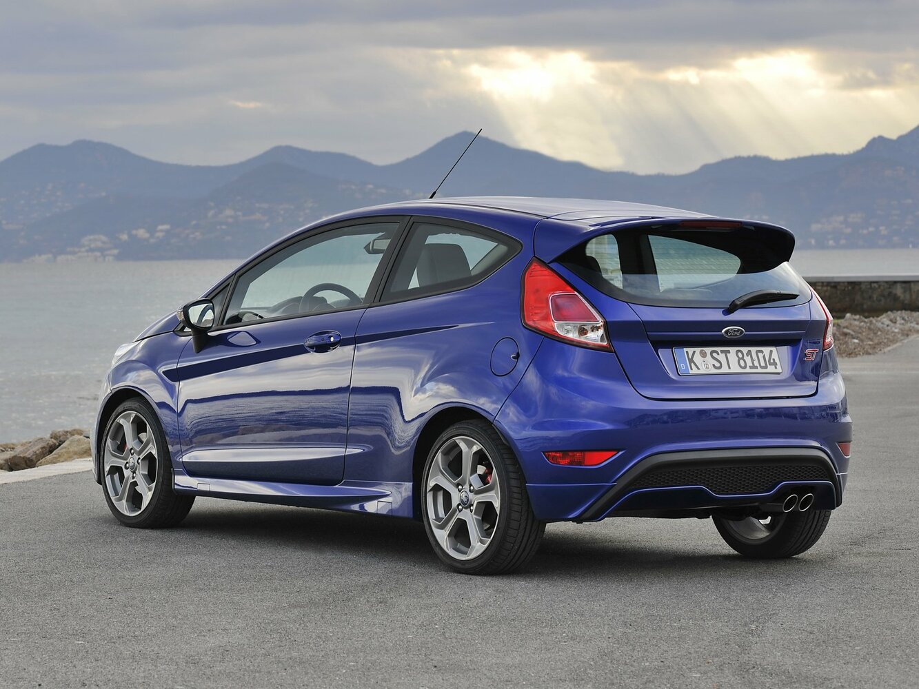Ford Fiesta ST, VI, 2013–2018, Hatchback 3 door: Rear three-quarter view