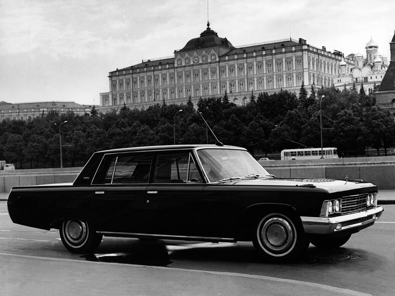 ЗИЛ 117, , 1971–1978, Седан: Вид сбоку