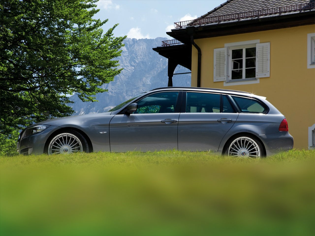 Alpina B3, E90/E92, 2007–2013, Универсал 5 дв.: Вид сбоку
