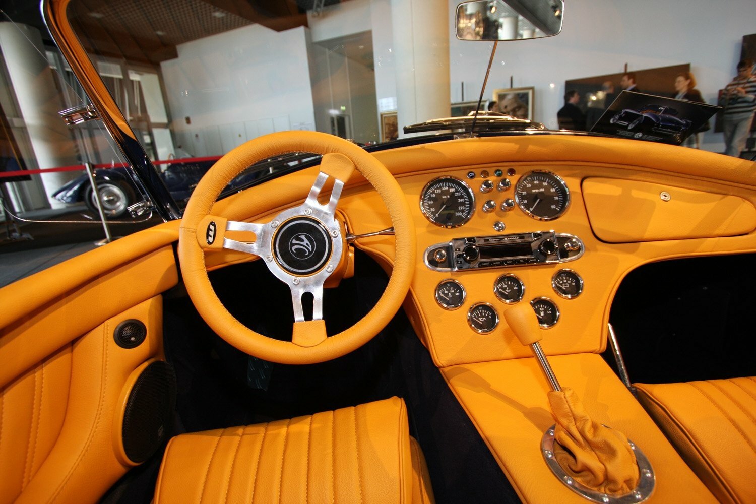 AC Cobra, Mk VI, 2013–2015, Родстер: Dashboard